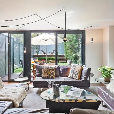 My Space Emirates - Modern Duplex With Private Garden And Swimming Pool Barcelona Exterior photo