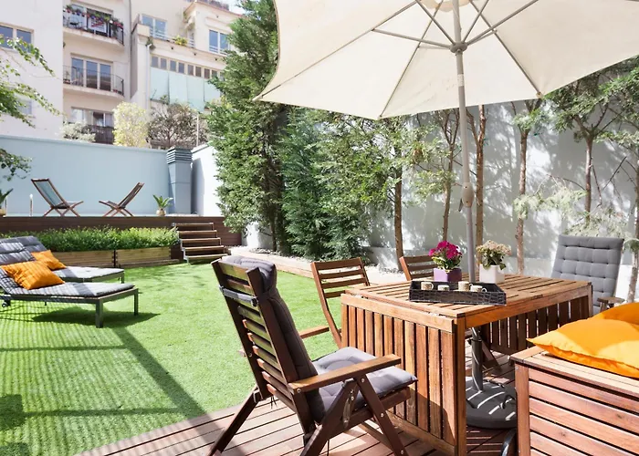 My Space Emirates - Modern Duplex With Private Garden And Swimming Pool