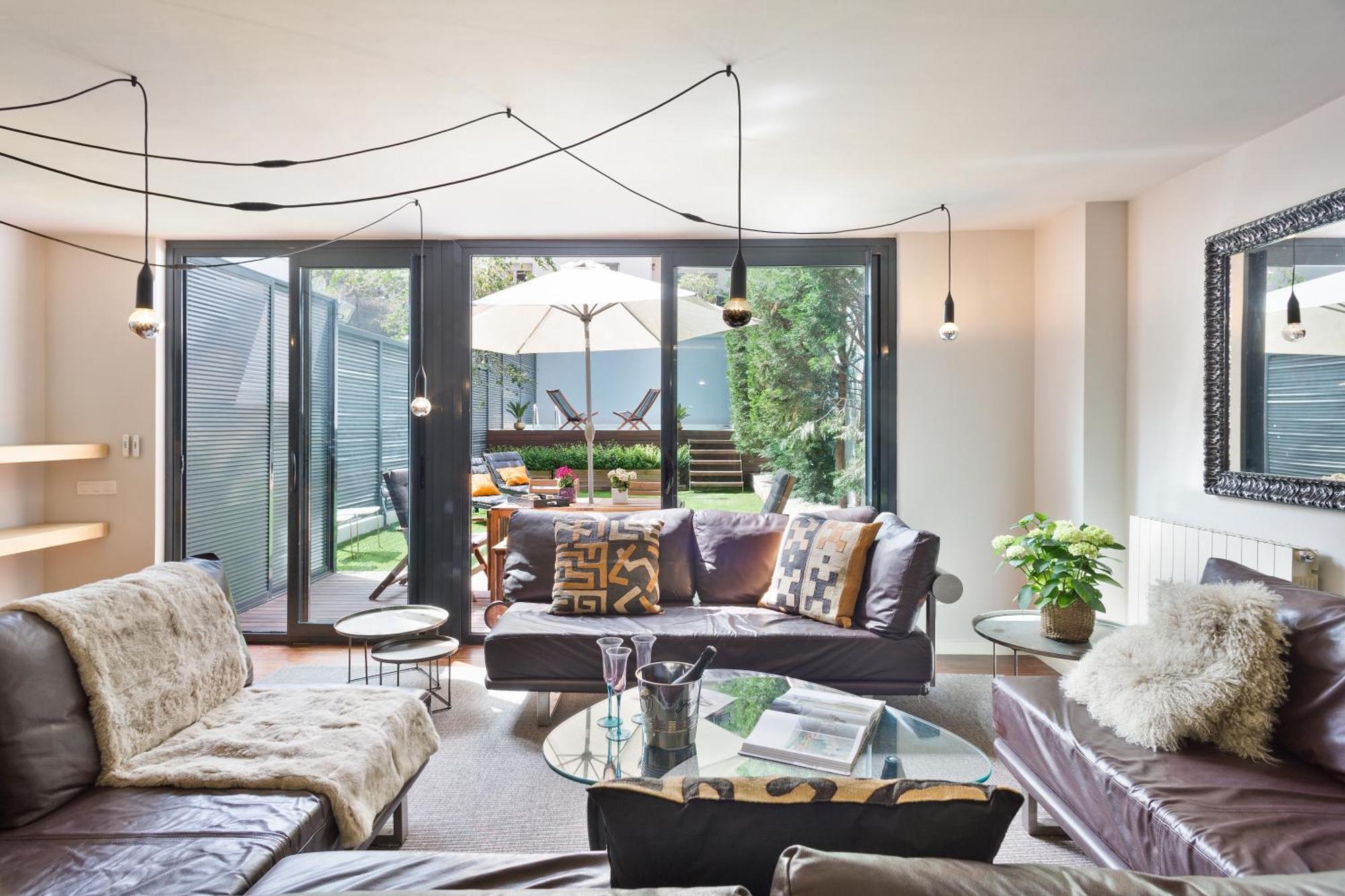My Space Emirates - Modern Duplex With Private Garden And Swimming Pool Apartment Barcelona